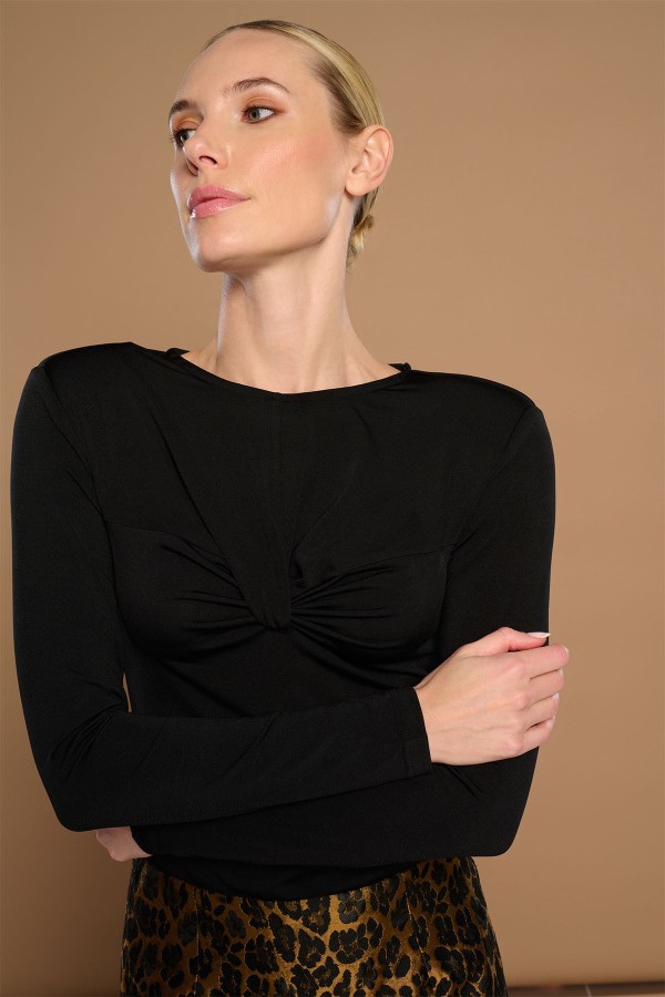 BLACK LEA TOP