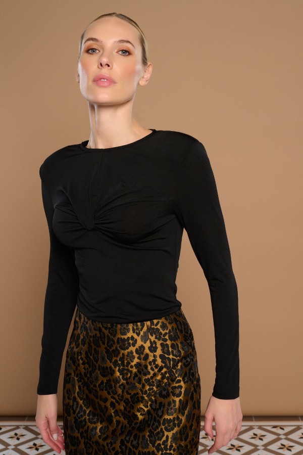 BLACK LEA TOP