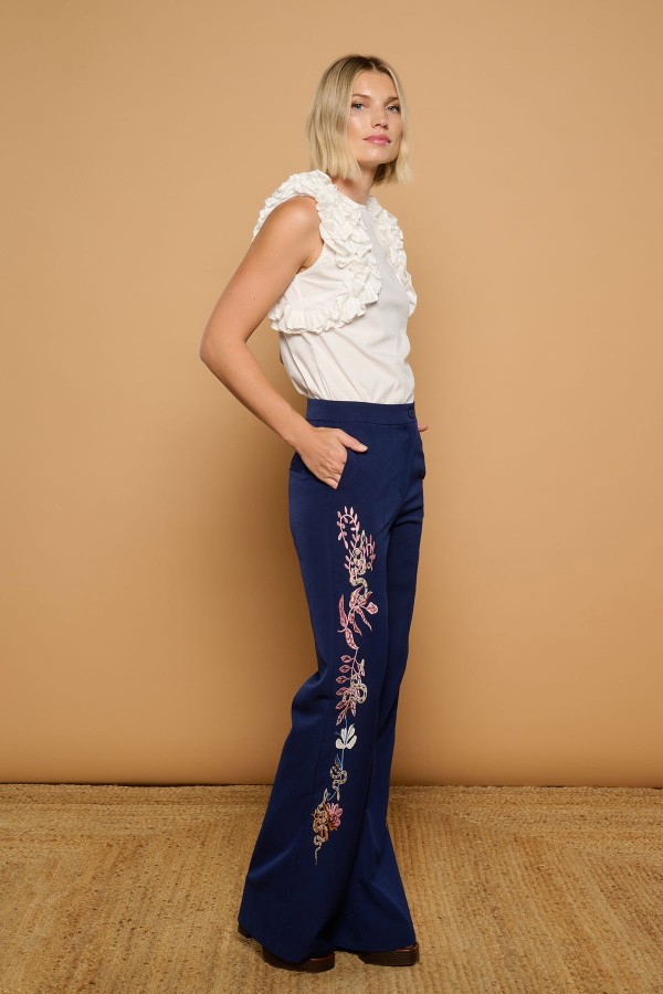 WHITE MOON TOP