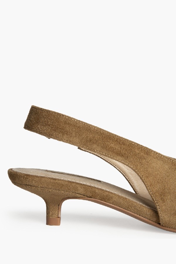 CORINA| TERRA HEELS
