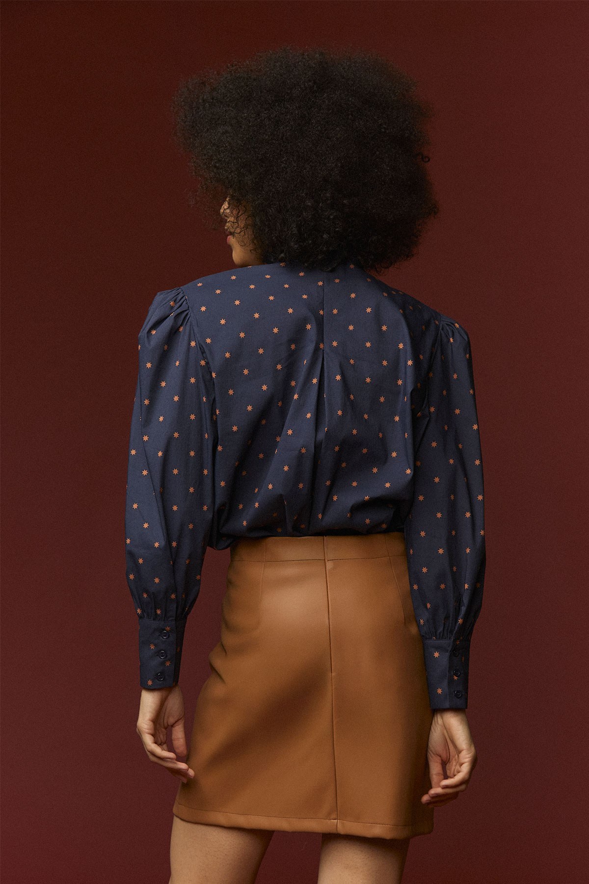 STAR TOP
