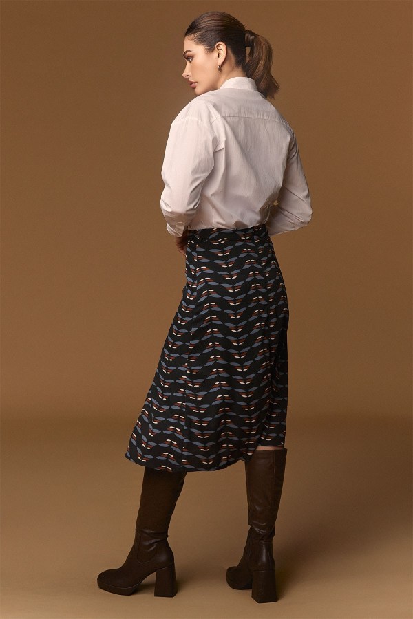 MARGARET TOP