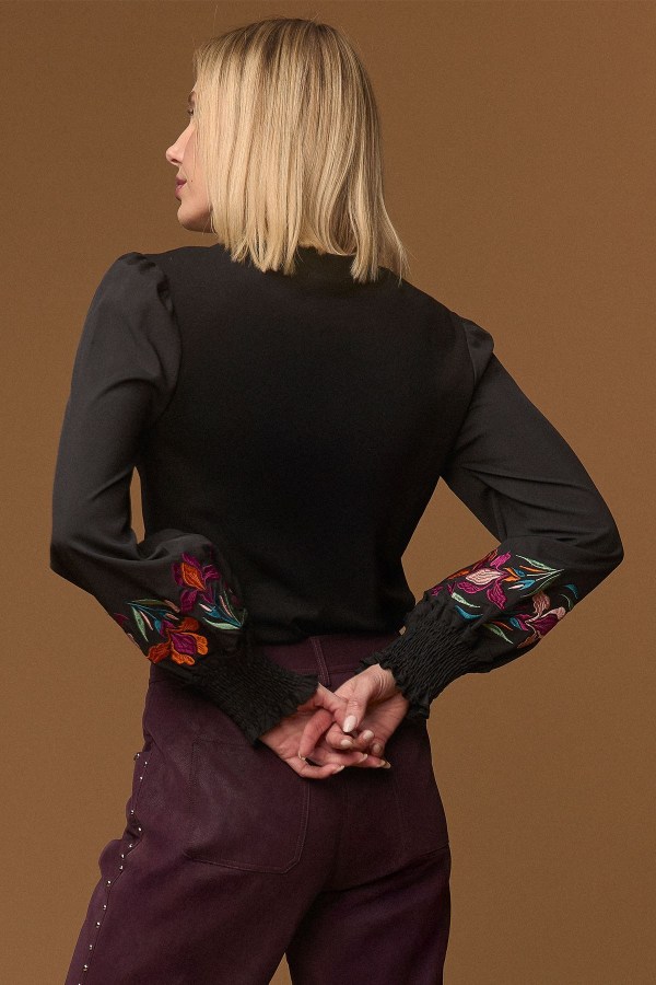 BLACK BOHO TOP