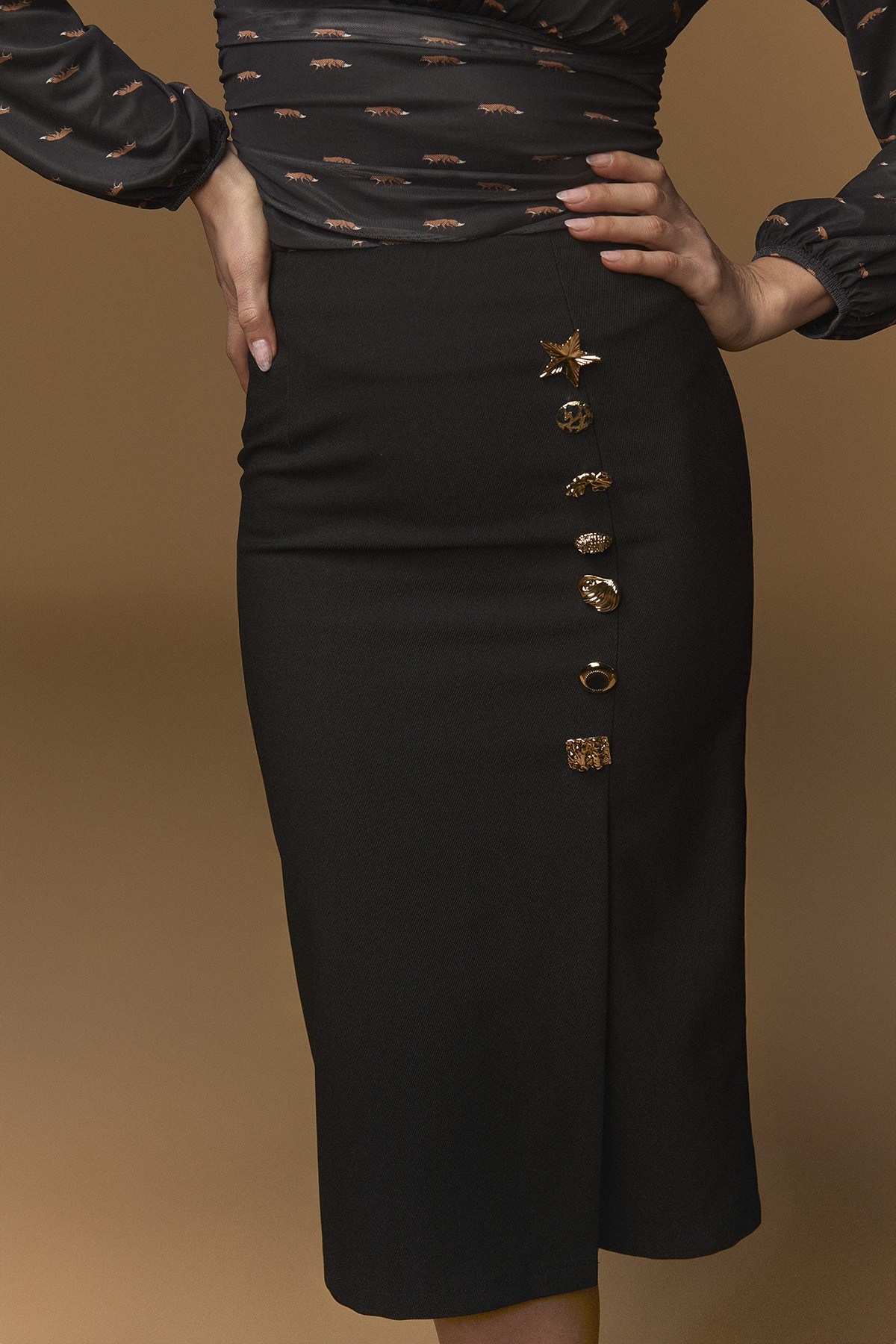 GOLDEN SKIRT