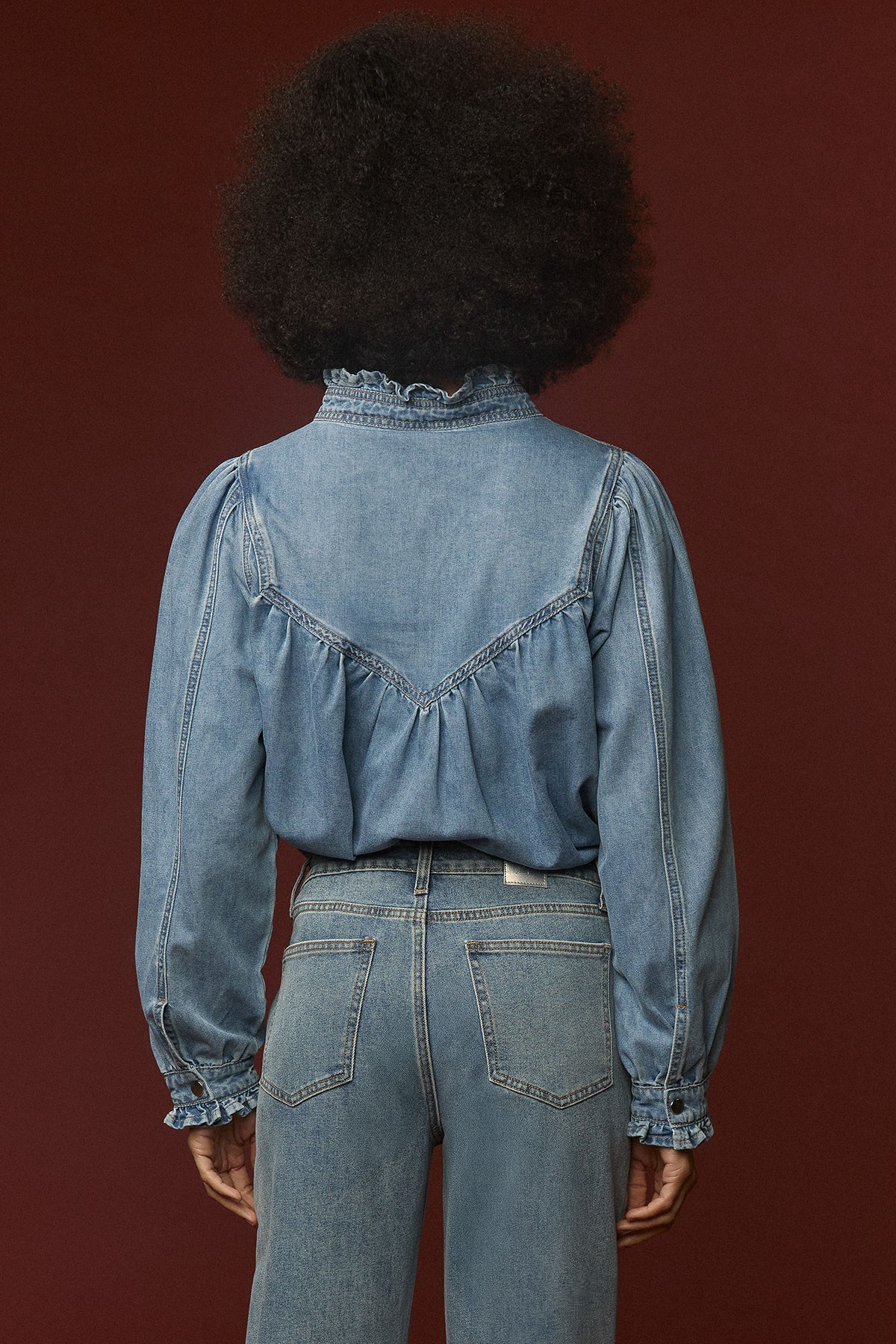 BEE TOP