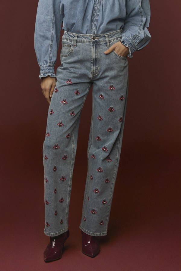 BEE JEANS