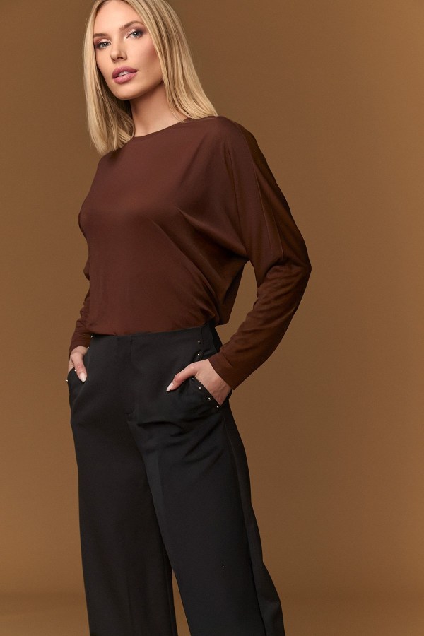 BROWN LEAKE TOP