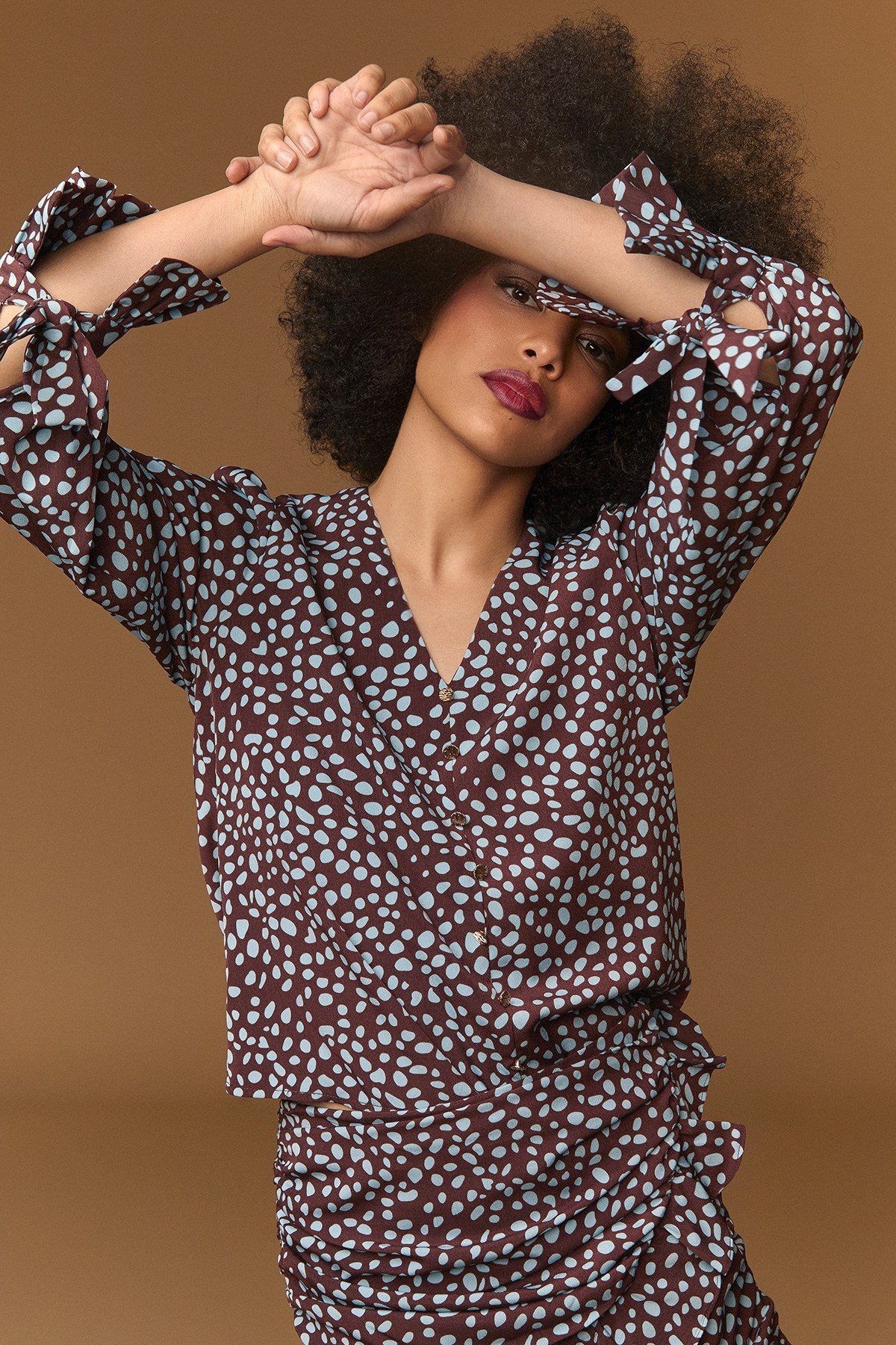 DEER TOP