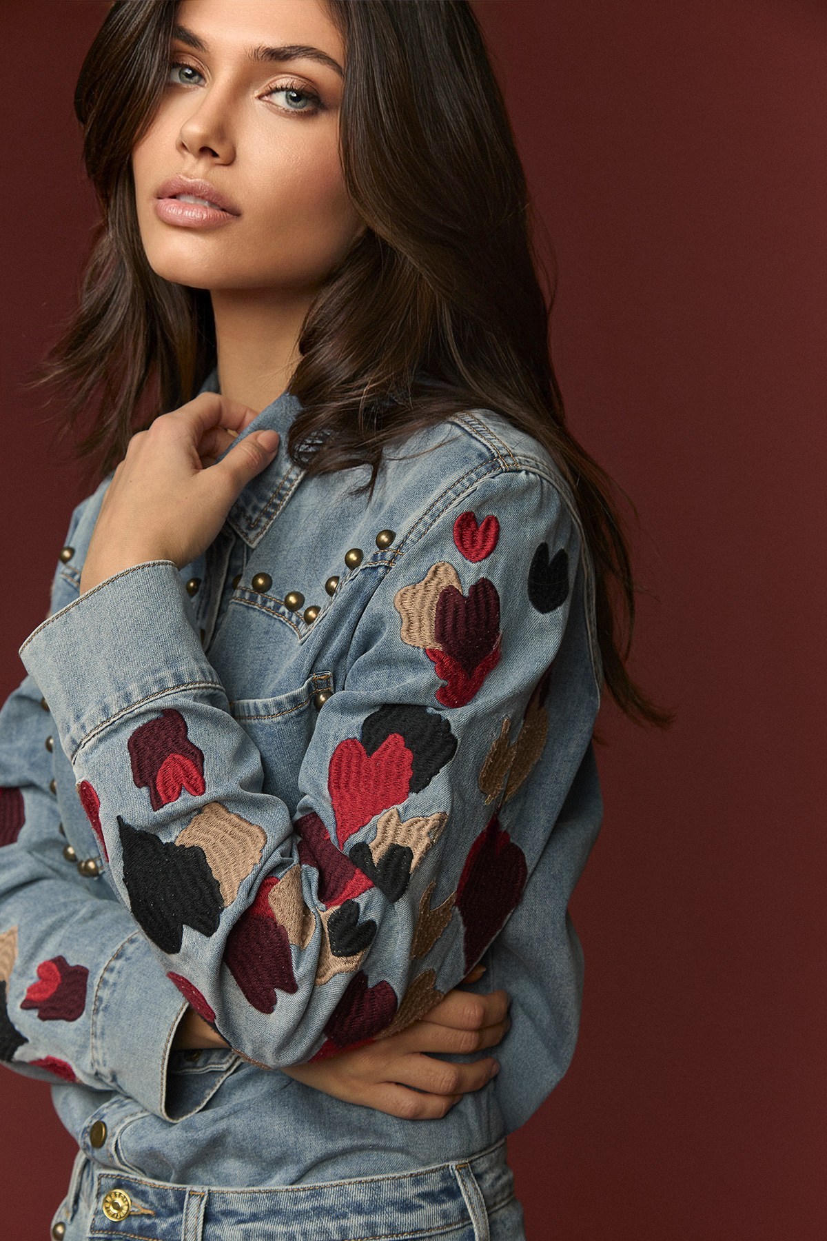LOVELY TOP