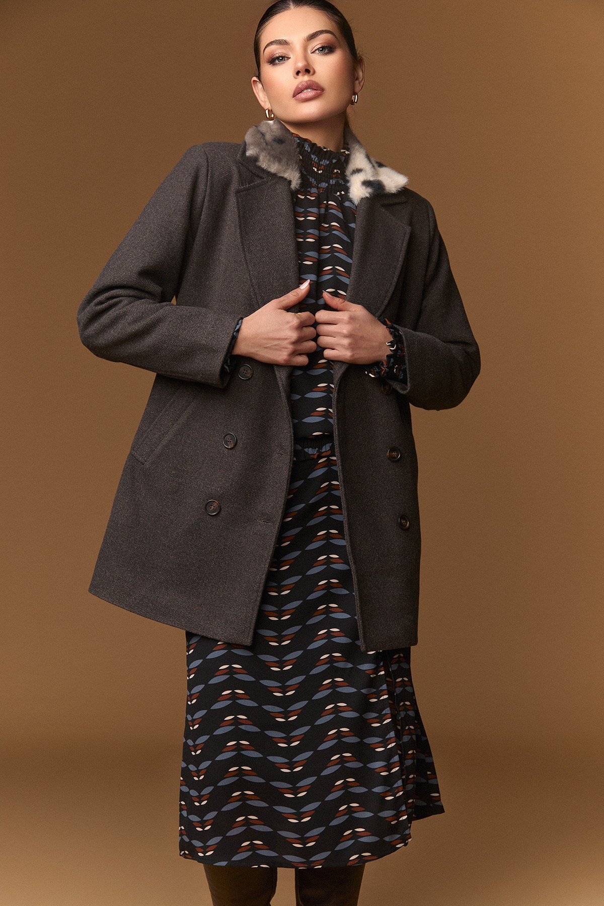 KING COAT