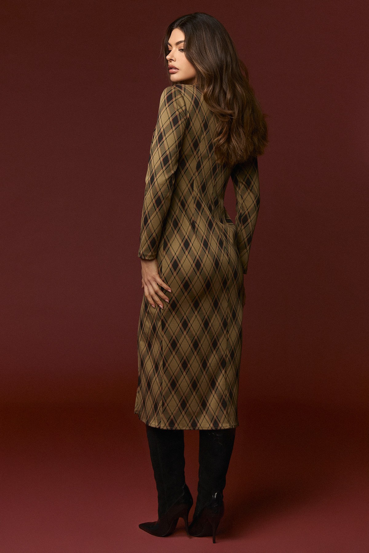 ROYAL DRESS