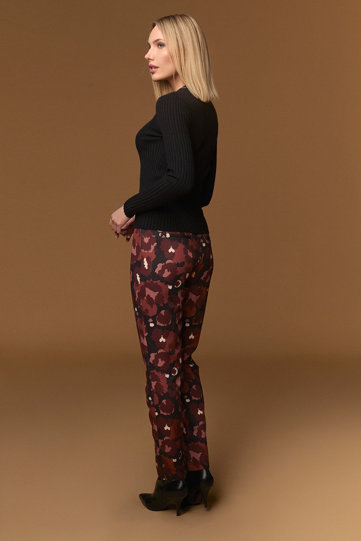 BLACK GREAT SWEATER