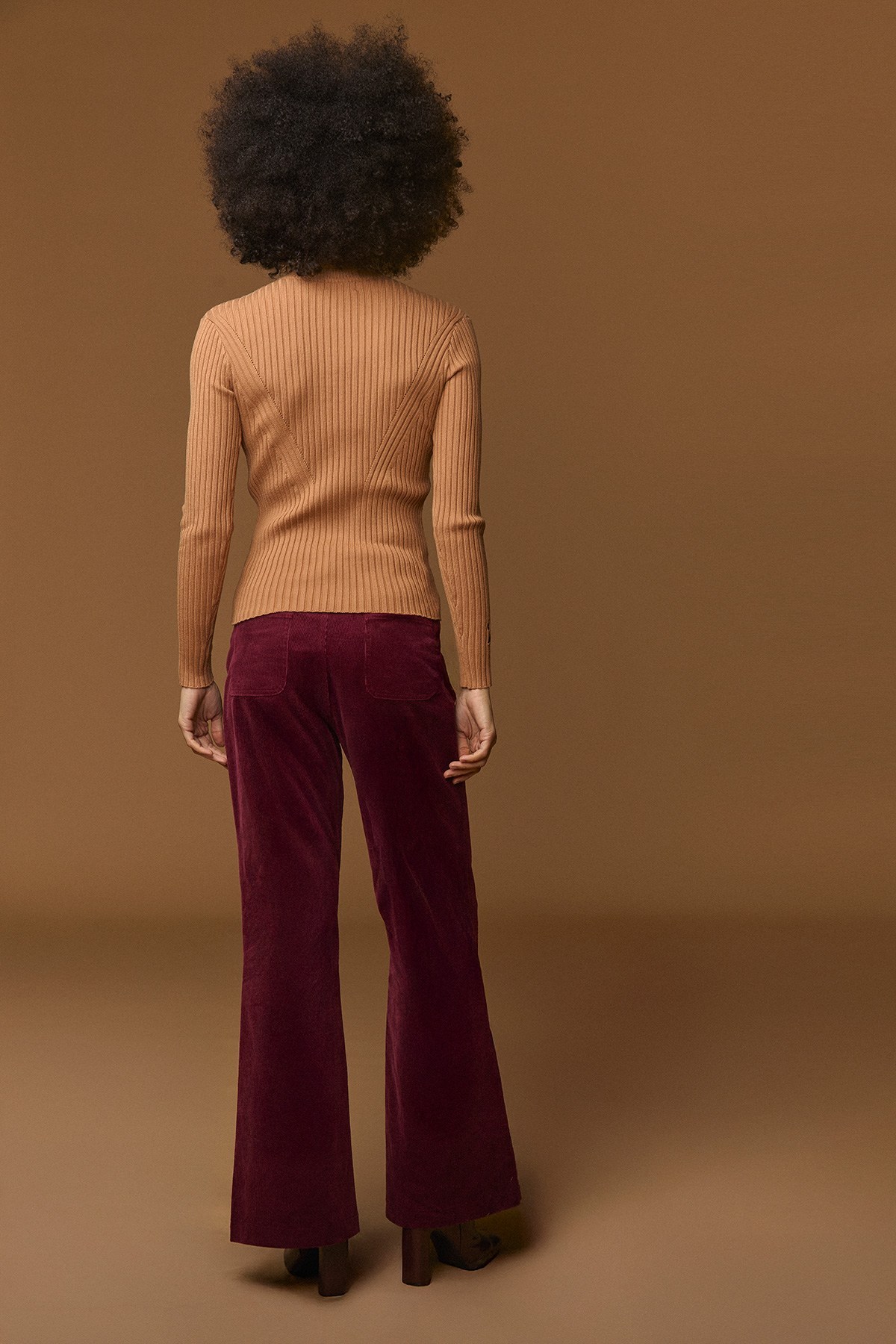 MOCHA GREAT SWEATER