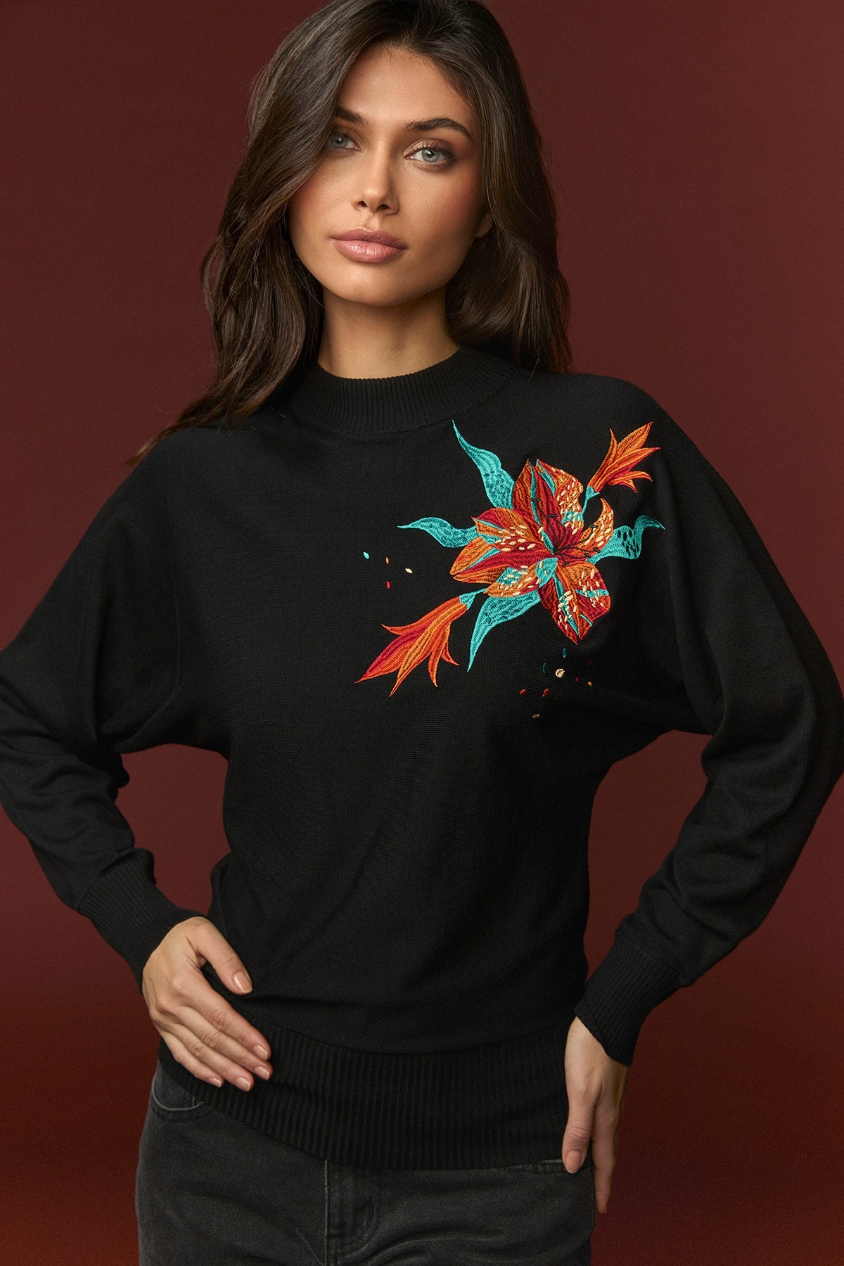 COLUMBIA SWEATER