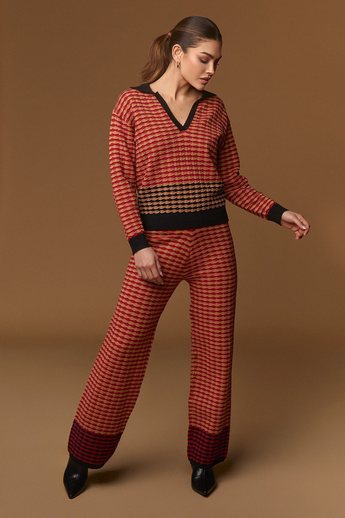 BOWLING SWEATER