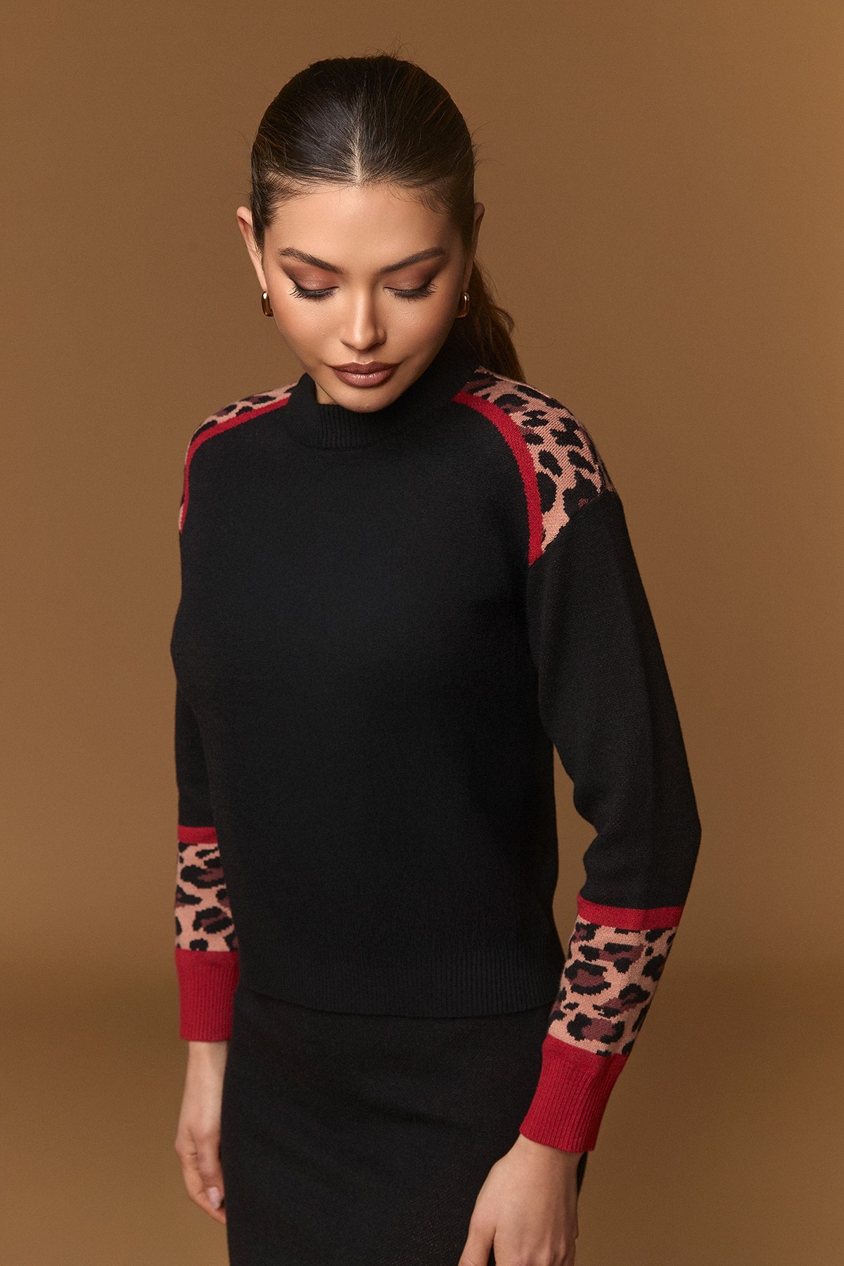 AMY SWEATER
