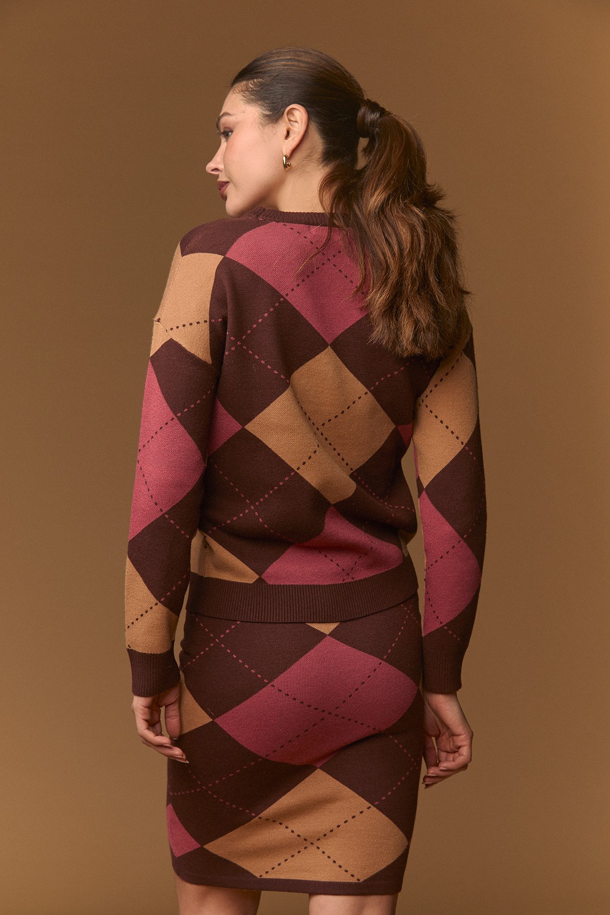EAST SWEATER