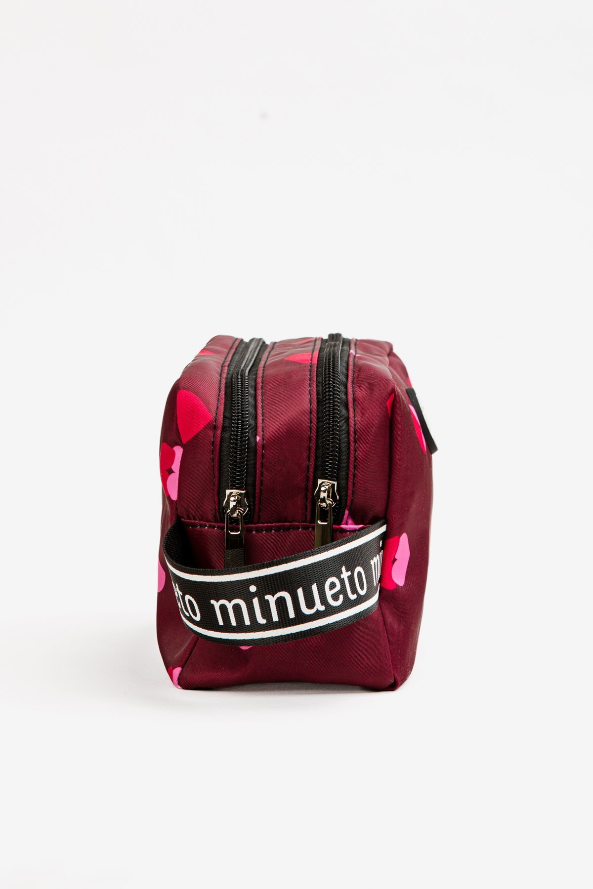 KISS MAKE UP BAG
