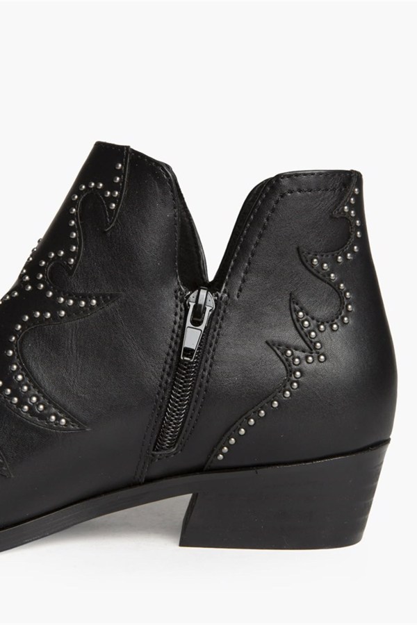 BEATTLE BOOTS